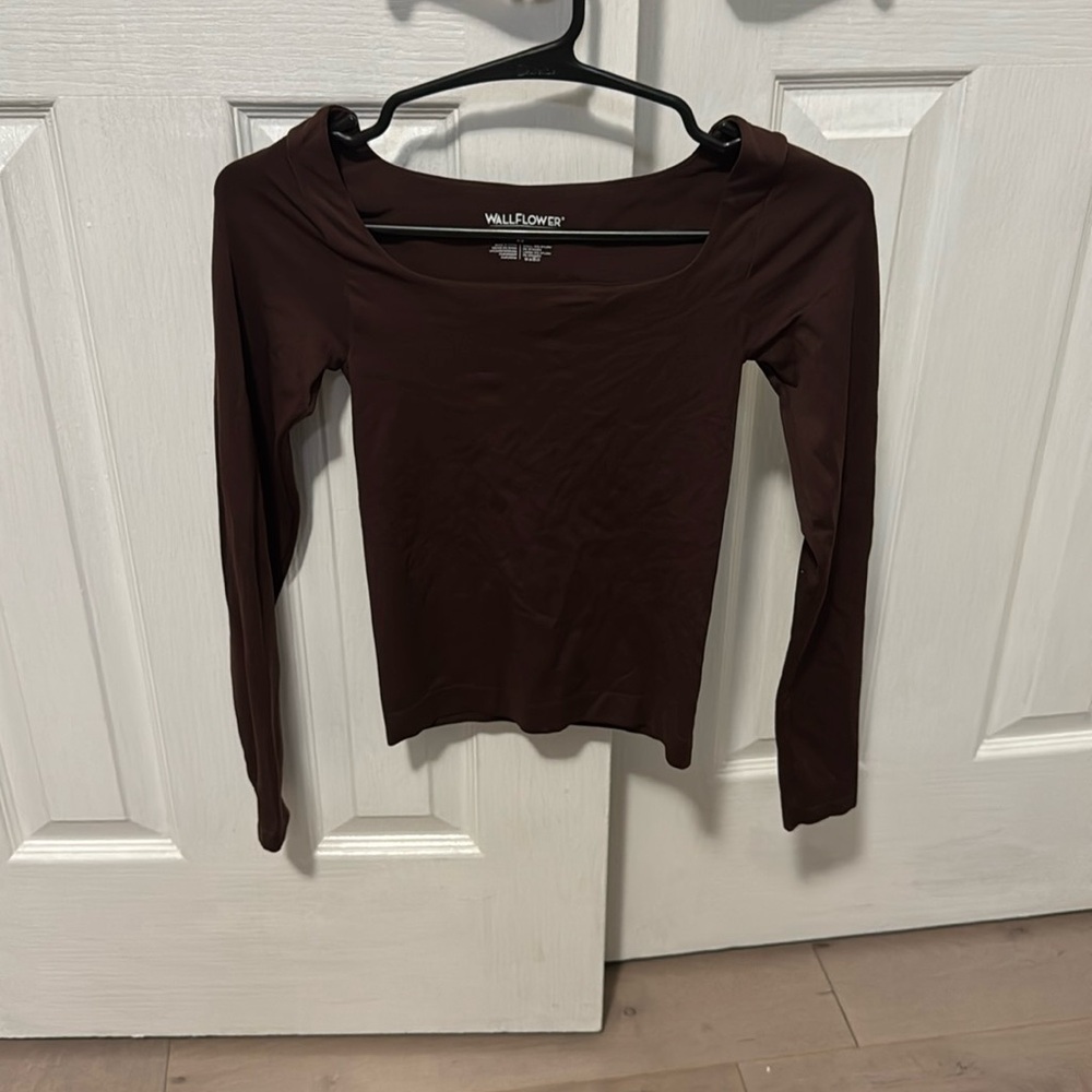 Long sleeve top